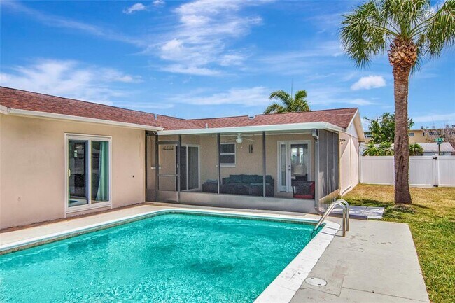 Building Photo - 4712 114th St N