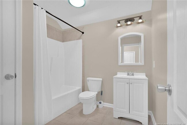 Building Photo - 154 Audubon Dr