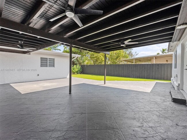 Building Photo - 3031 SW 64th Ave