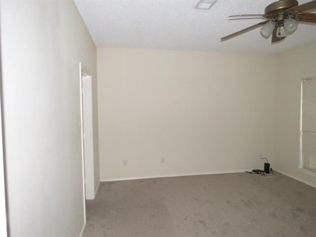 Building Photo - 2240 Arbor Creek Dr