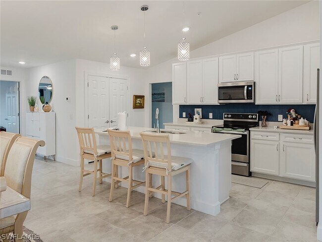 Building Photo - 5690 Mayflower Way