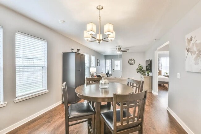 Building Photo - 1212 Hamblen St