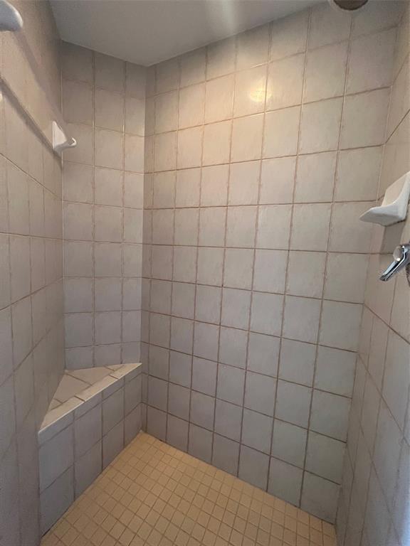 Building Photo - 670 Island Way