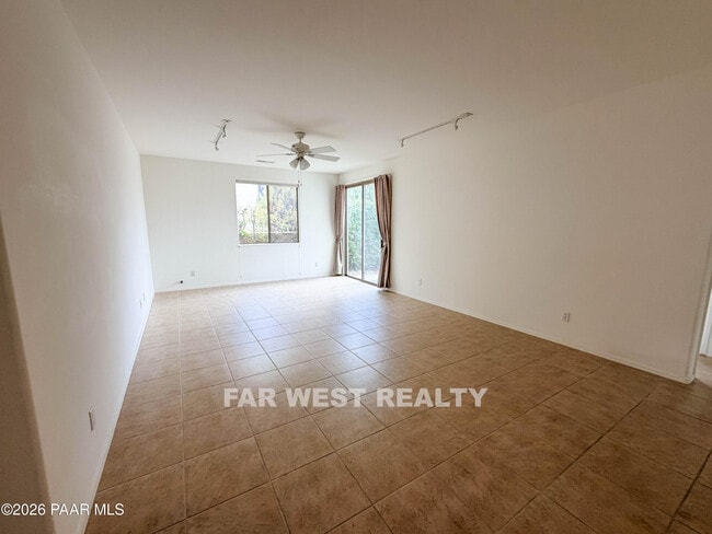 Building Photo - 7106 Lynx Wagon Rd