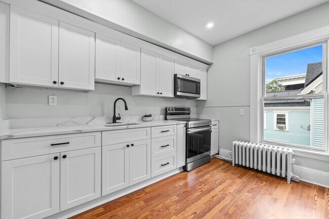 Primary Photo - 48 Hamilton Ave
