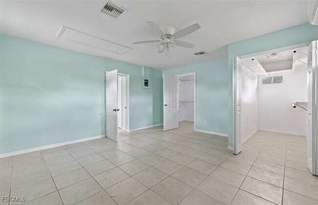 Building Photo - 1309 SE 27th St