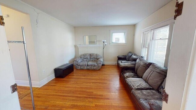 Building Photo - 1141 S. Forest-1141SF