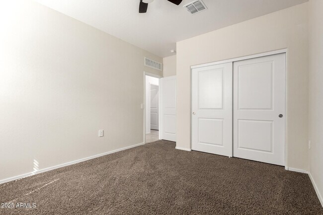 Building Photo - 5267 E Diatomite Dr