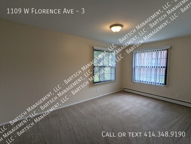 Building Photo - 1109 W Florence St