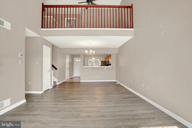 Building Photo - 6444 Terrace Ct
