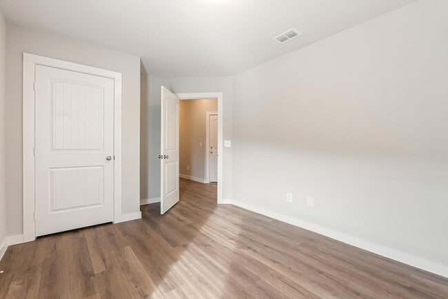 Building Photo - 2649 Baron Ave
