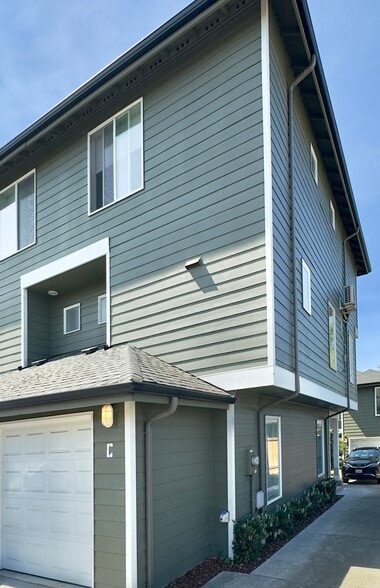 Primary Photo - 3317 Wetmore Ave