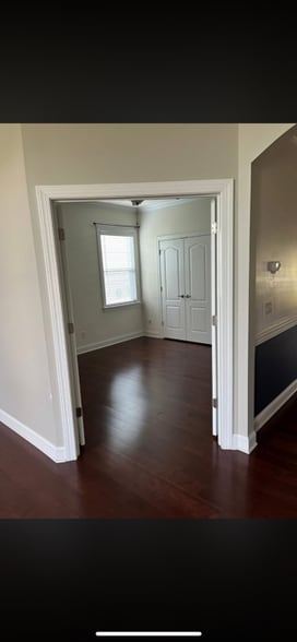 Office/Downstairs Bedroom - 313 Thornhill St