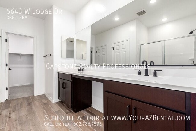 Building Photo - 5643 W Ldg Dr