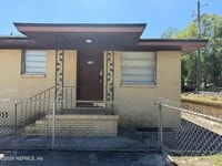 Building Photo - 740 Ernona St