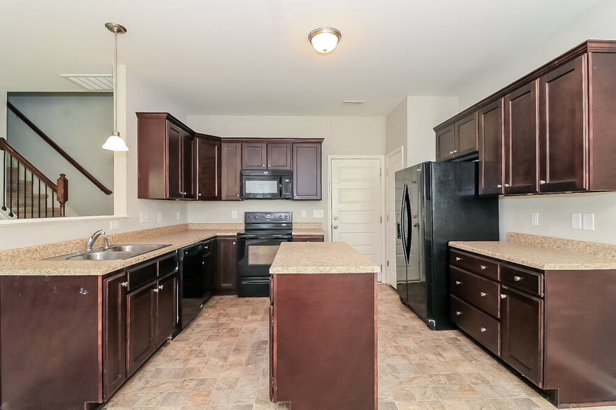 Building Photo - 1309 Braemar Highland Dr