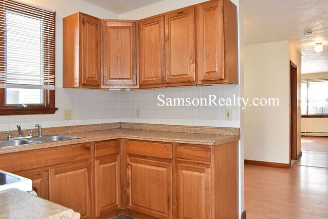 Building Photo - 112 Oakland Ave