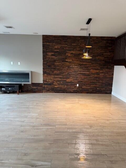 Building Photo - 835 NE 191st St