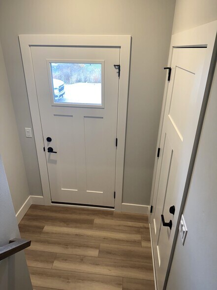 Building Photo - 2798 Endive Dr