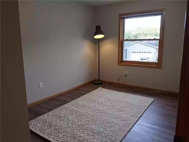 Building Photo - 1424 Sunset Ave SE