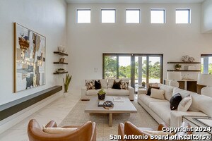 Building Photo - 10111 Ivory Canyon