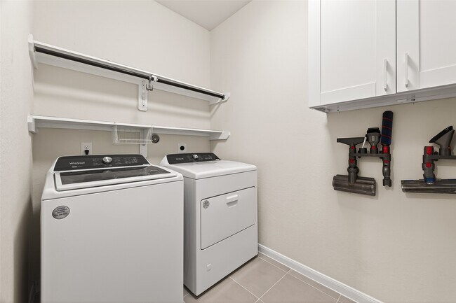 Building Photo - 26511 Twin Arrows Dr