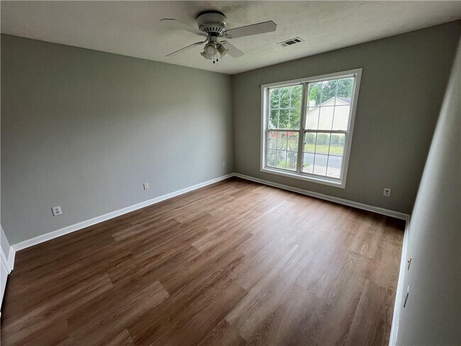 Building Photo - 3219 Roundfield Cir