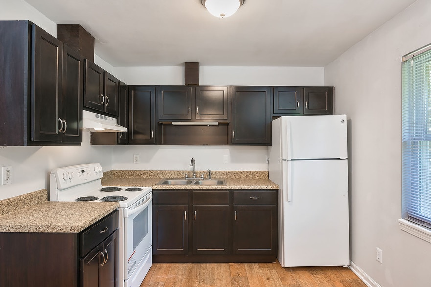Primary Photo - Serenity Apartments at Valley Creek