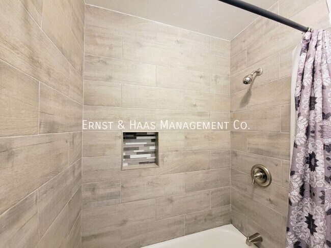 Building Photo - 5585 E Pacific Coast Hwy