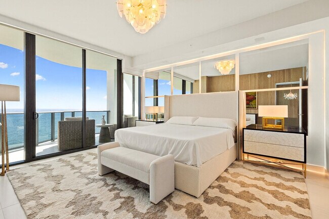 Building Photo - 900 N Ocean Blvd