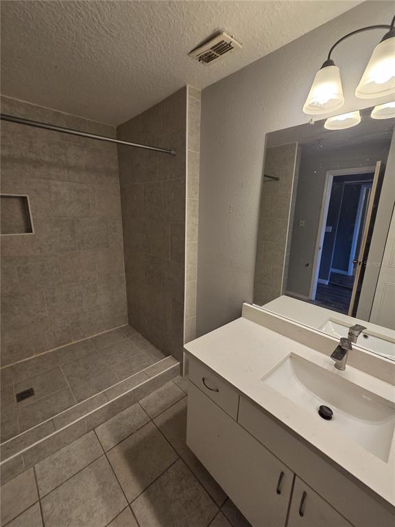 Building Photo - 5572 Metrowest Blvd