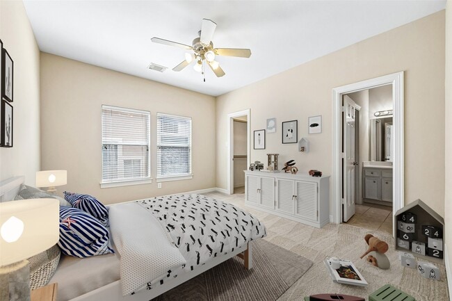 Building Photo - 1119 Gardencrest Ln