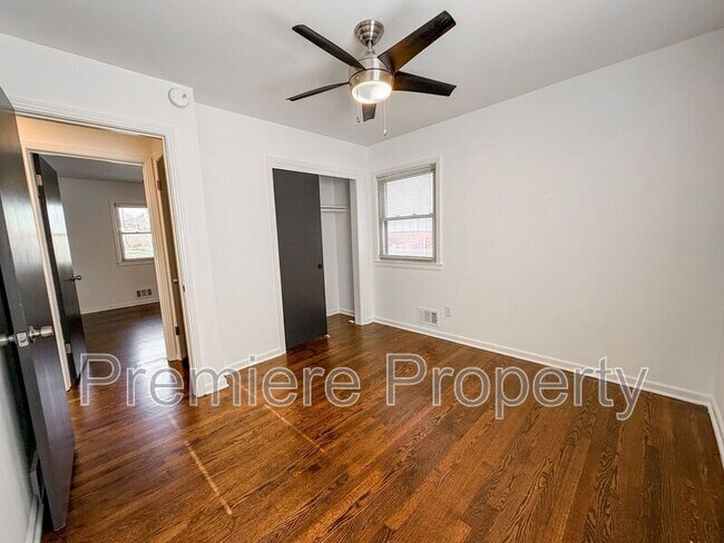 Building Photo - 10411 E 78 Terrace