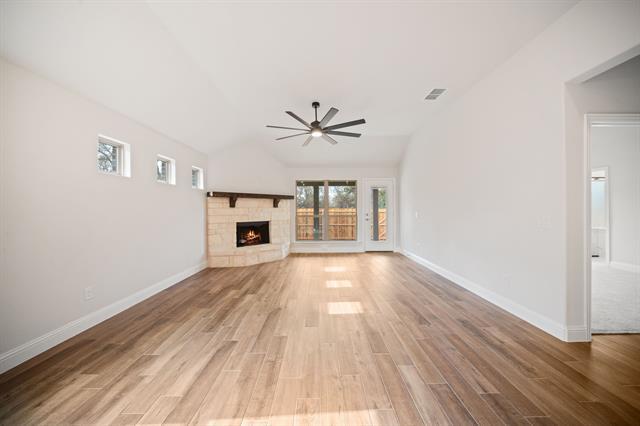 Building Photo - 618 Kyle Dr