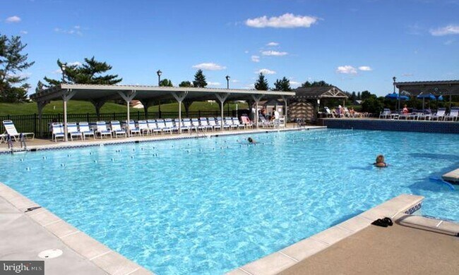 Building Photo - 8 Benjamin Franklin Dr