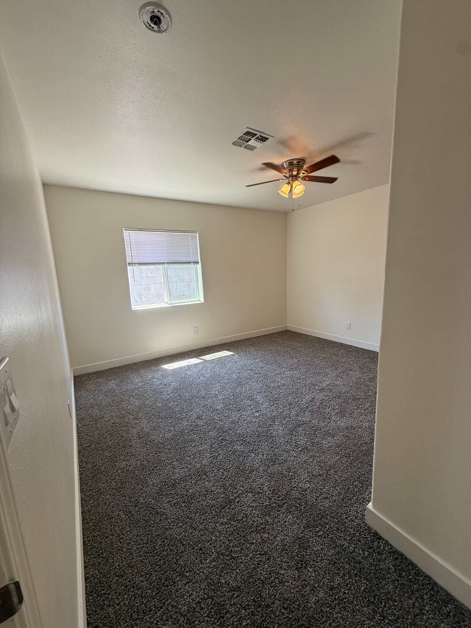 Building Photo - 2828 E Chipman Rd