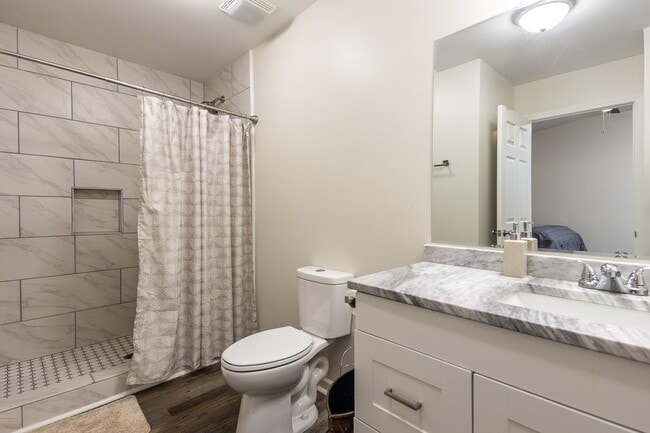 Building Photo - 65 Cleer Ave