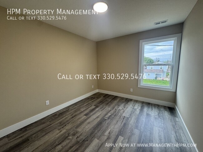 Building Photo - 5141 13th St SW