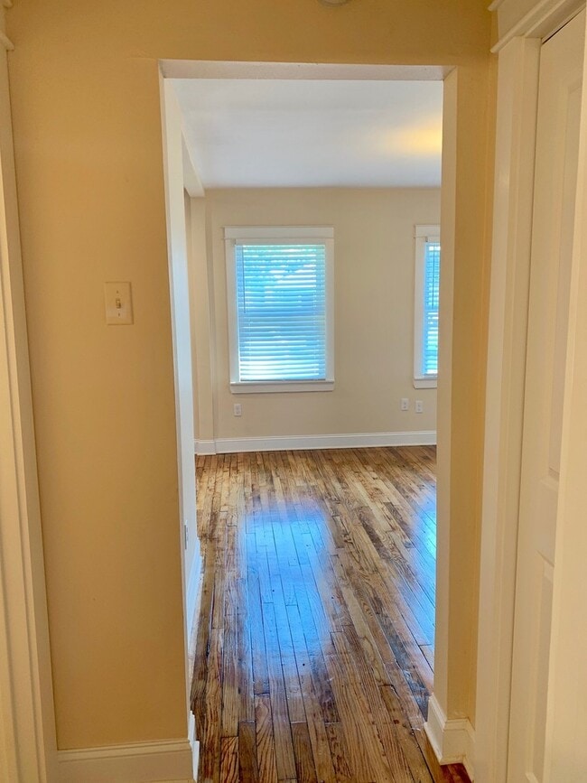 Building Photo - 9540 Stroelitz St