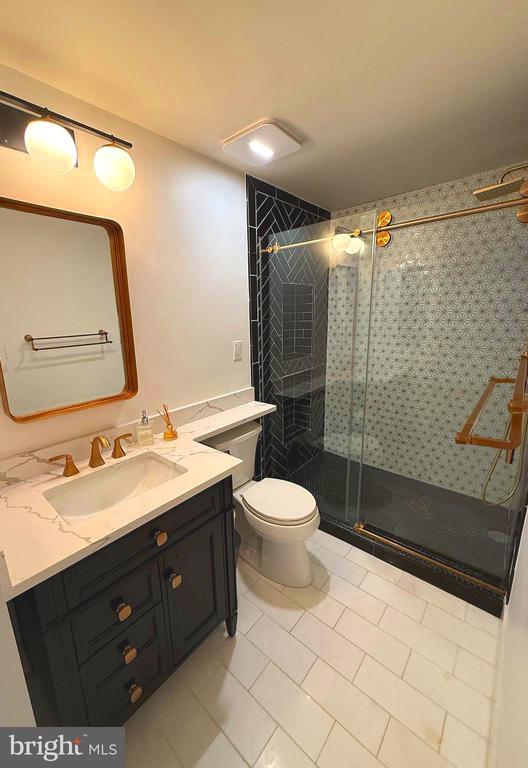 Building Photo - 1211 S Eads St