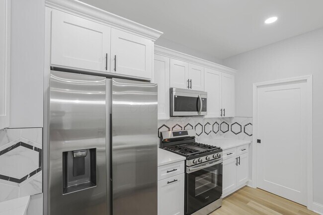 Building Photo - 961 Heyl Ave