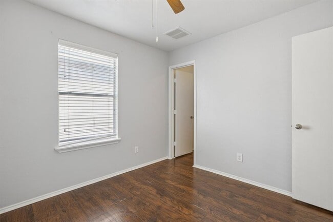 Building Photo - 13413 Lismore Ln