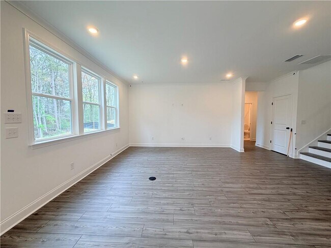 Building Photo - 2145 The Ln NE