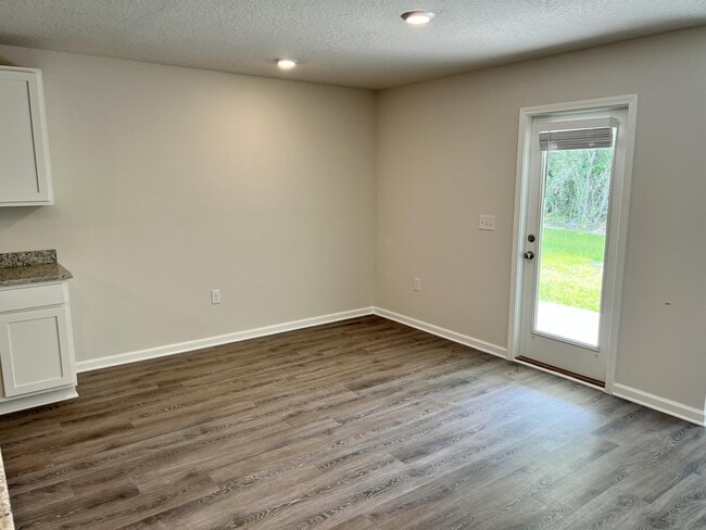 Building Photo - 4119 Whitetail Ln
