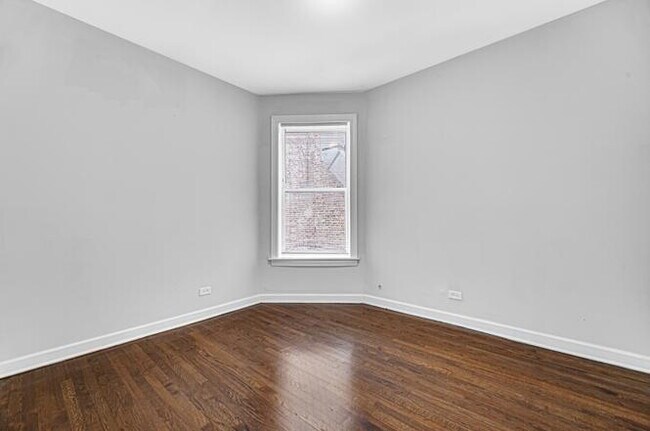 Building Photo - 6111 S Eberhart Ave