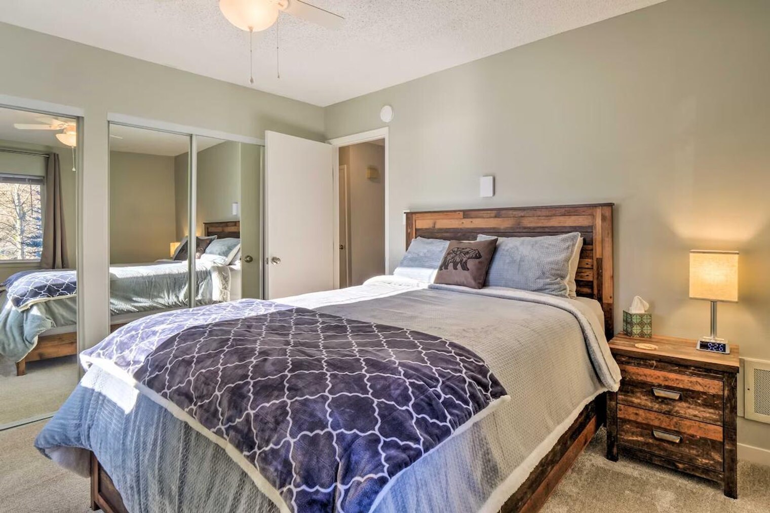 Building Photo - 14 Cove Blvd