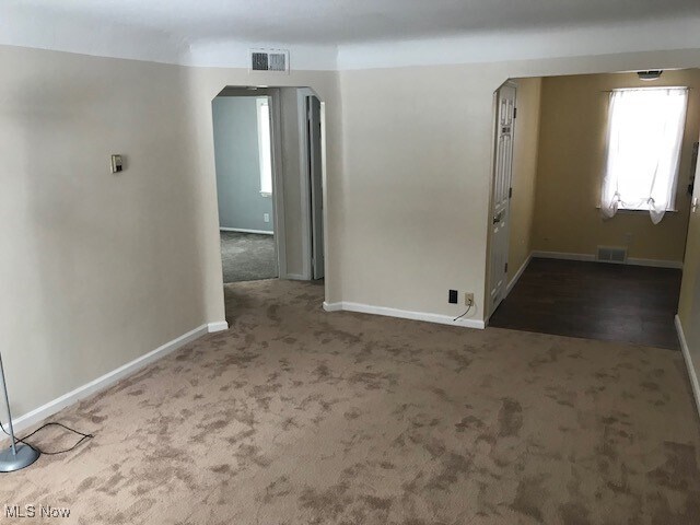 Building Photo - 920 Mannering Rd