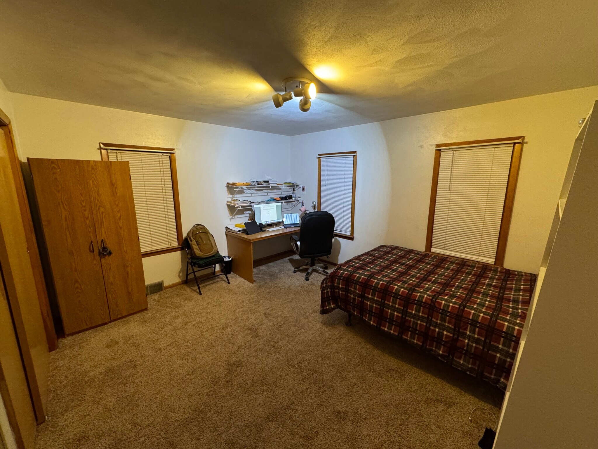 Building Photo - 7 Seminary Ave