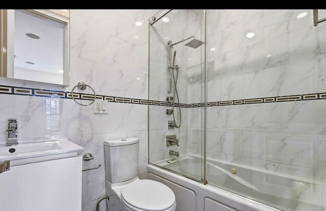 Building Photo - 312 W 138th St