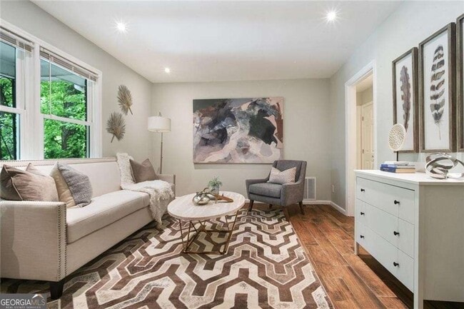 Building Photo - 2897 White Oak Dr